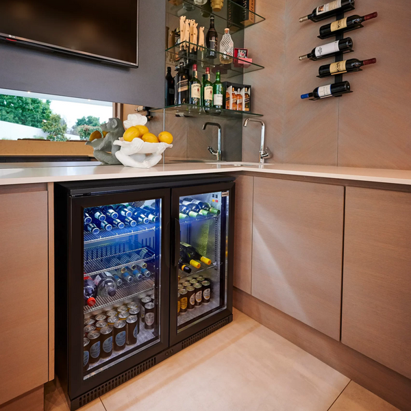 SnoMaster Sub-Zero D-Door Under-Counter Beverage Cooler - 200L